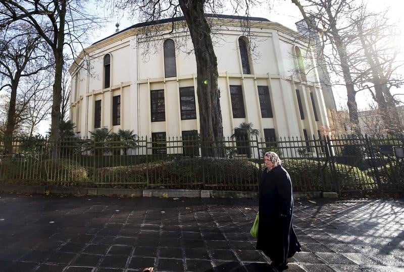La belgique veut expulser l'imam de la mosquee de bruxelles