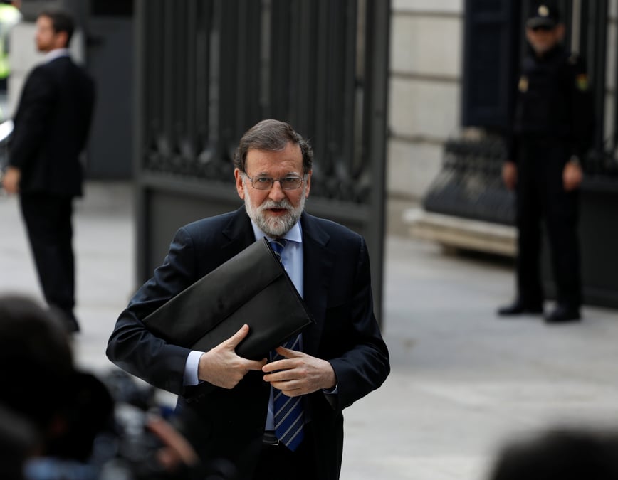 Espagne: pression accrue sur rajoy pour des elections anticipees