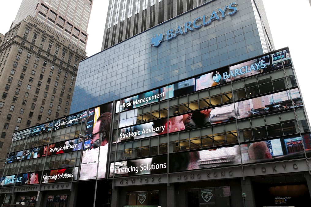 L'activiste bramson perd sa bataille pour reformer barclays de l'interieur