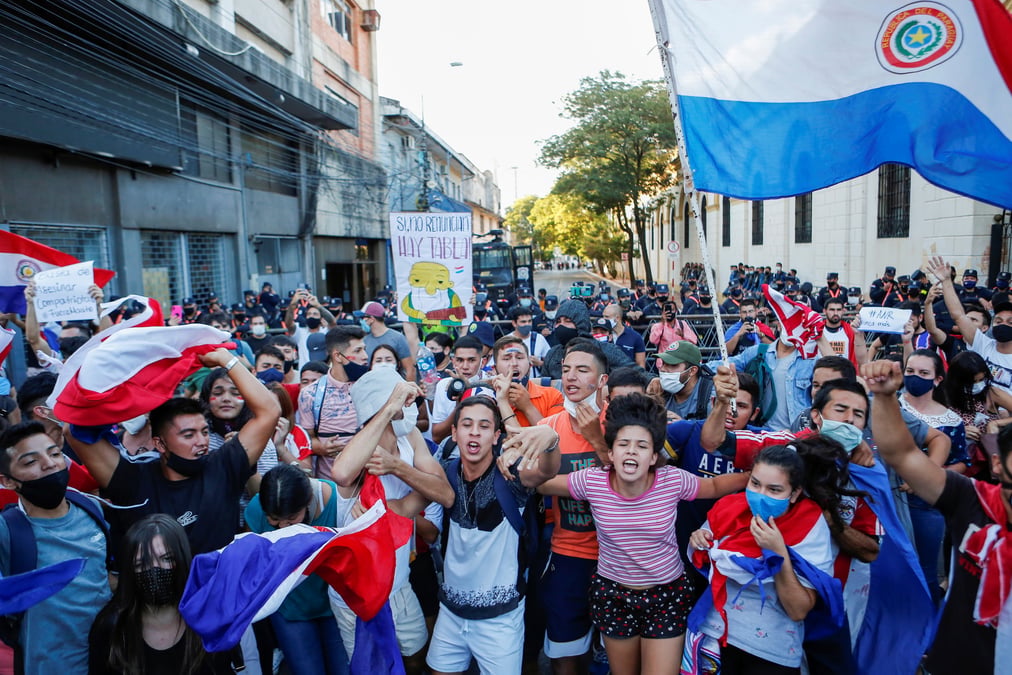Paraguay: affrontements entre forces de l'ordre et manifestants