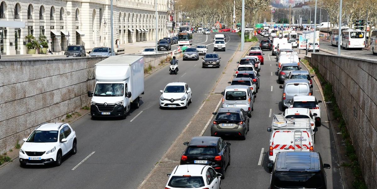 Stellantis a vu ses immatriculations reculer de près de 17% le mois dernier.