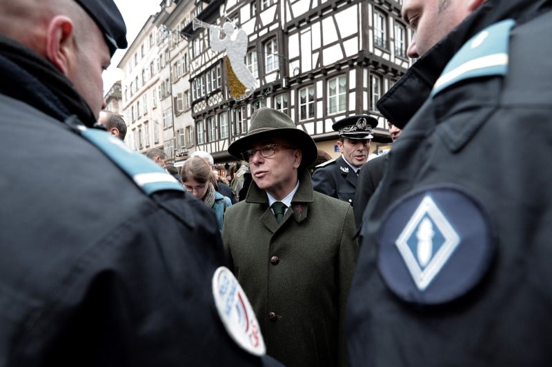 Bernard cazeneuve dit assumer les mesures prises a l’encontre de militants ecologistes