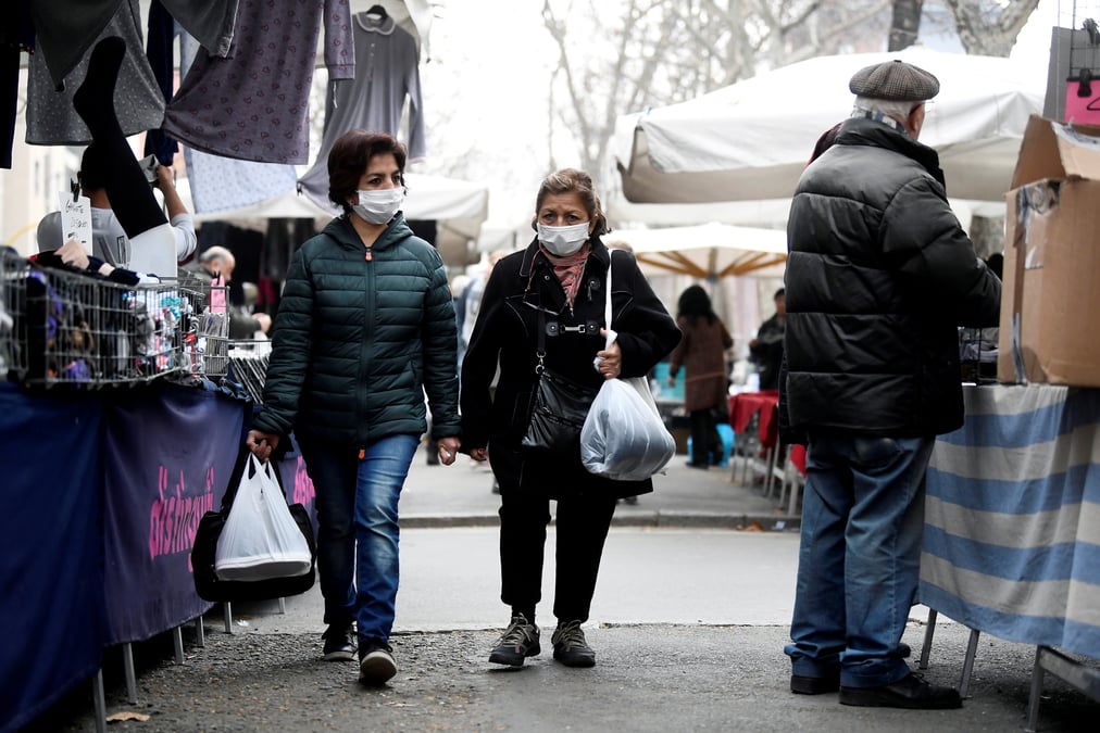 Coronavirus: un cas signale en sicile, conte critique un hopital