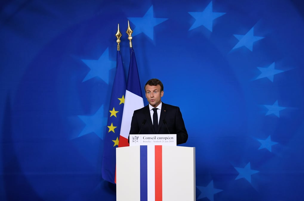 Ue: macron plaisante sur weidmann, dit ses attentes pour downing street