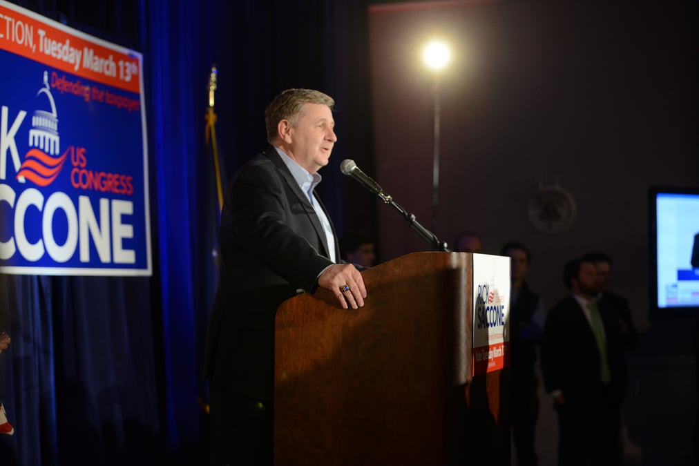 Le candidat republicain reconnait sa defaite en pennsylvanie