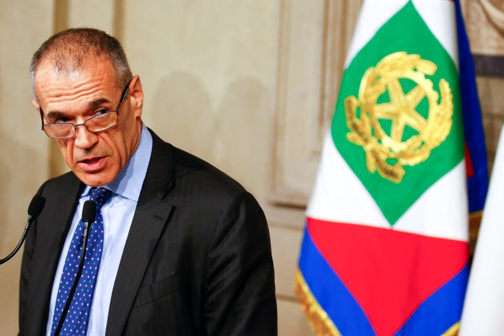 Italie/crise: un ancien du fmi charge de former le gouvernement