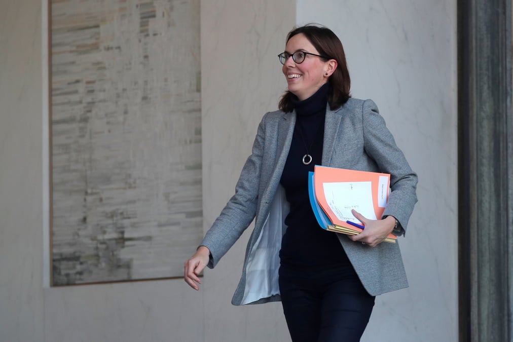 France: hausse du salaire des fonctionnaires de categorie c, selon montchalin
