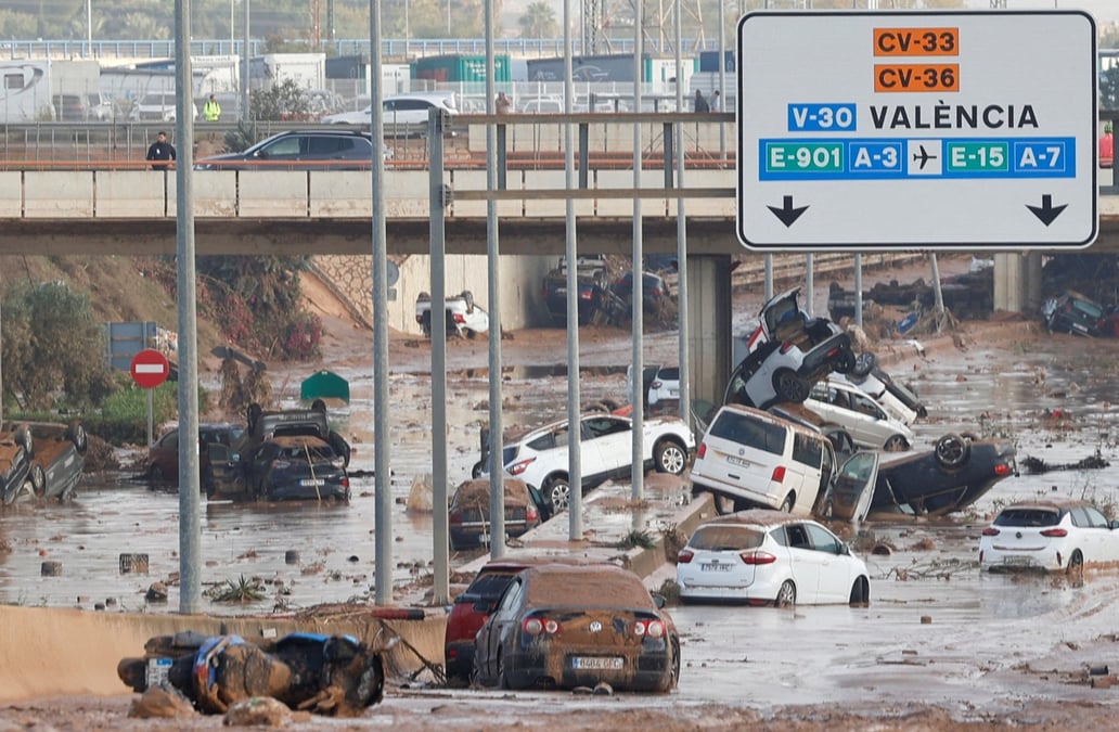 Consequences des inondations dans la banlieue de valence