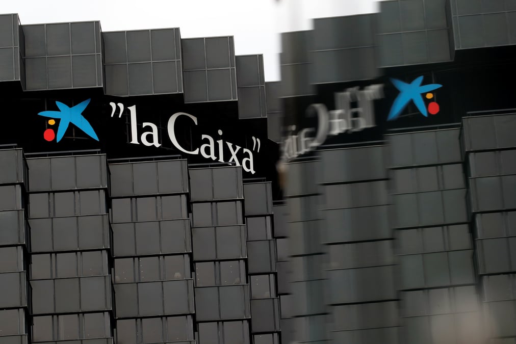 Caixabank: resultat net en hausse au t4, grace a des exceptionnels, amelioration sur les credits