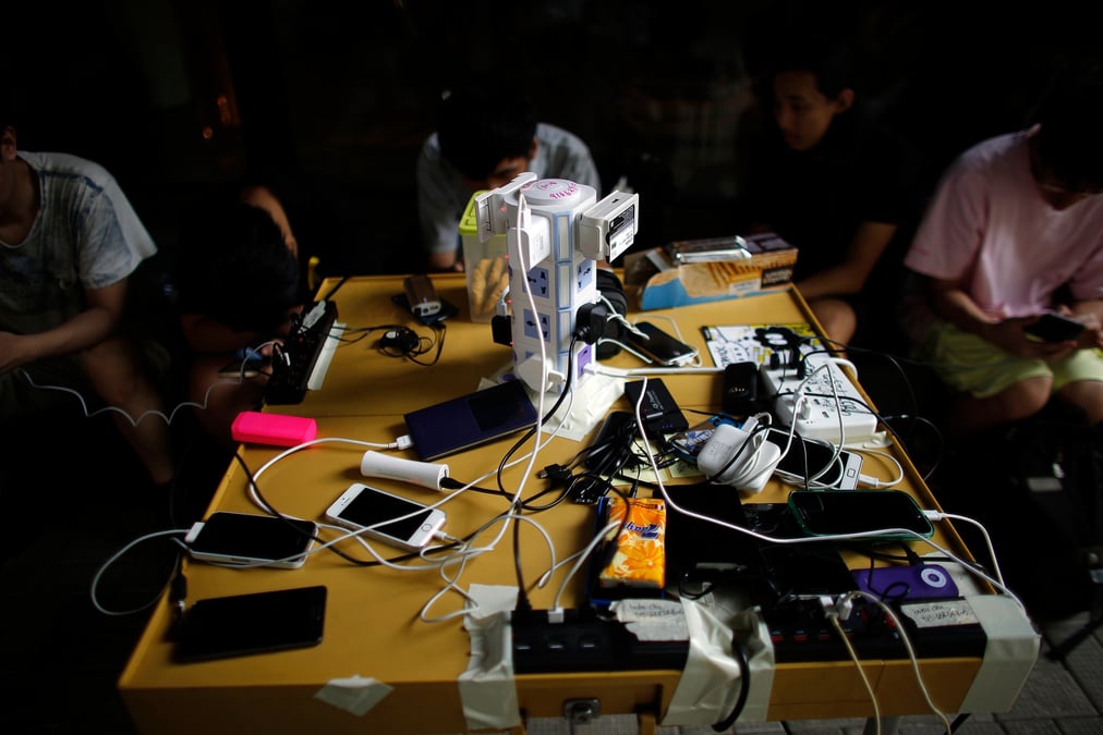 Vers un accord de l'union europeenne sur un chargeur universel, selon des sources