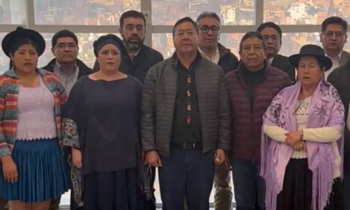 Le president bolivien, luis arce, s'exprime depuis la paz