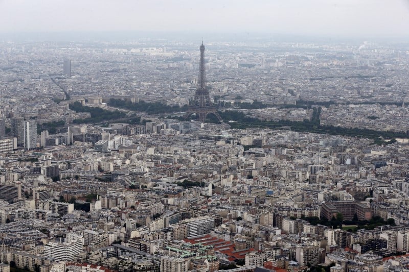 S&p confirme la note aa avec perspective negative