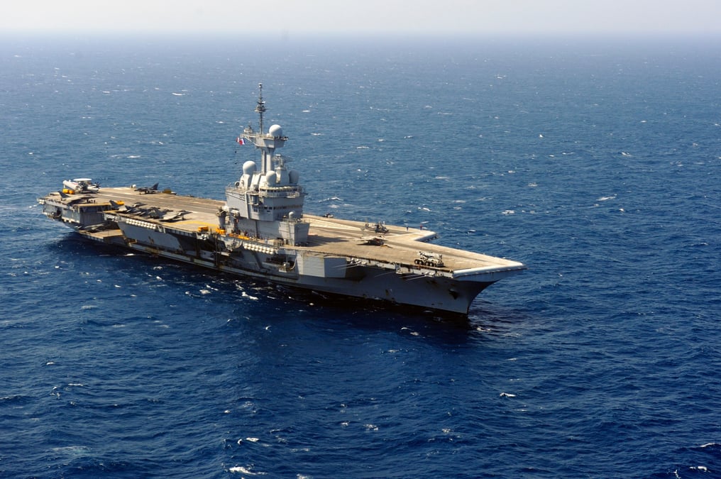Le successeur du Charles de Gaulle (ici sur la photo) devrait également être doté d'une propulsion nucléaire