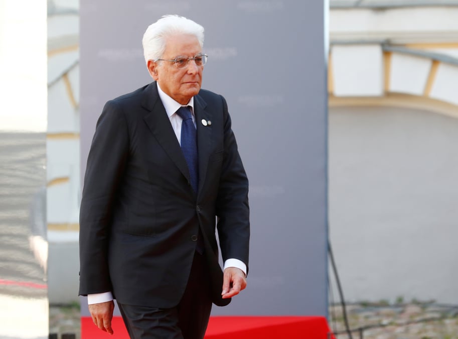 Le president italien met en garde le gouvernement sur la dette