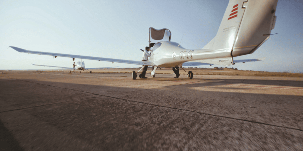 Le tarmac de l'école de pilotage d'Airways Aviation, à Huesca (Espagne)