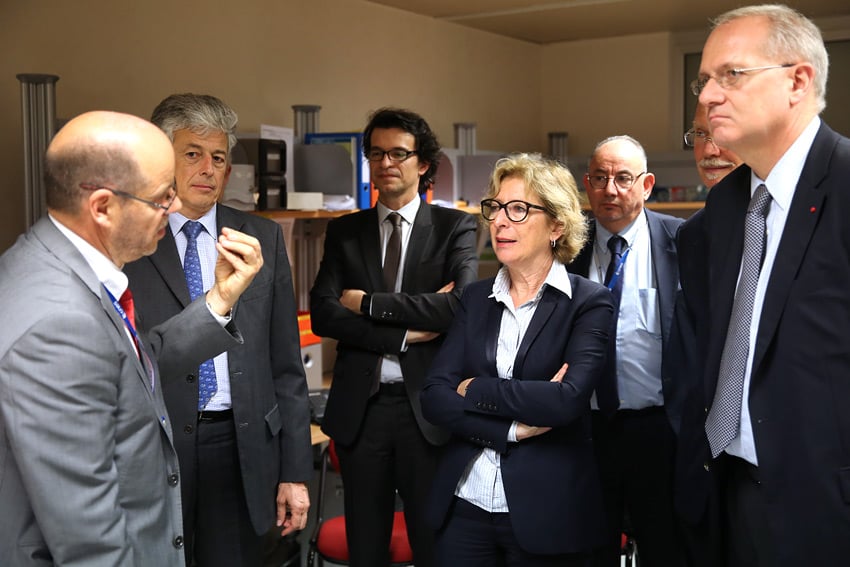 Geneviève Fioraso entourée de Marc Pircher, le préfet Henri-Michel Comet et Jean-Yves Le Gall
