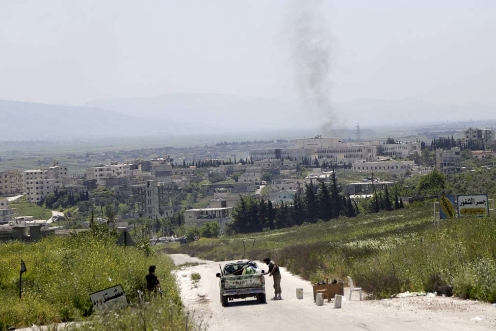 Les rebelles du nord de la syrie prennent une base militaire