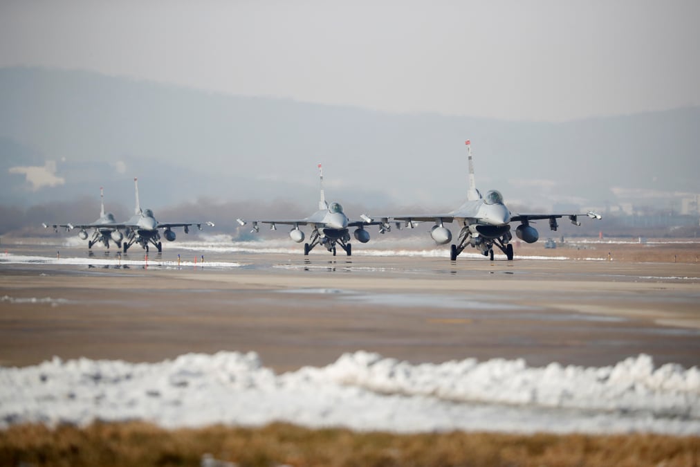 Washington et seoul suspendent un exercice militaire prevu en decembre