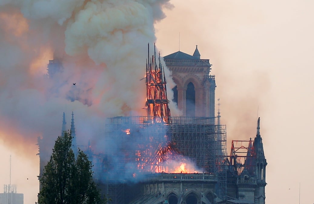 La fleche de notre-dame ravive la querelle des anciens et des modernes