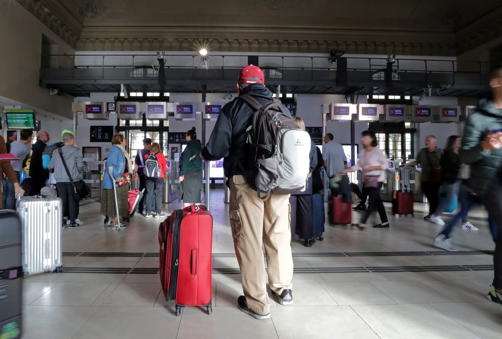 Troisieme jour de perturbations a la sncf