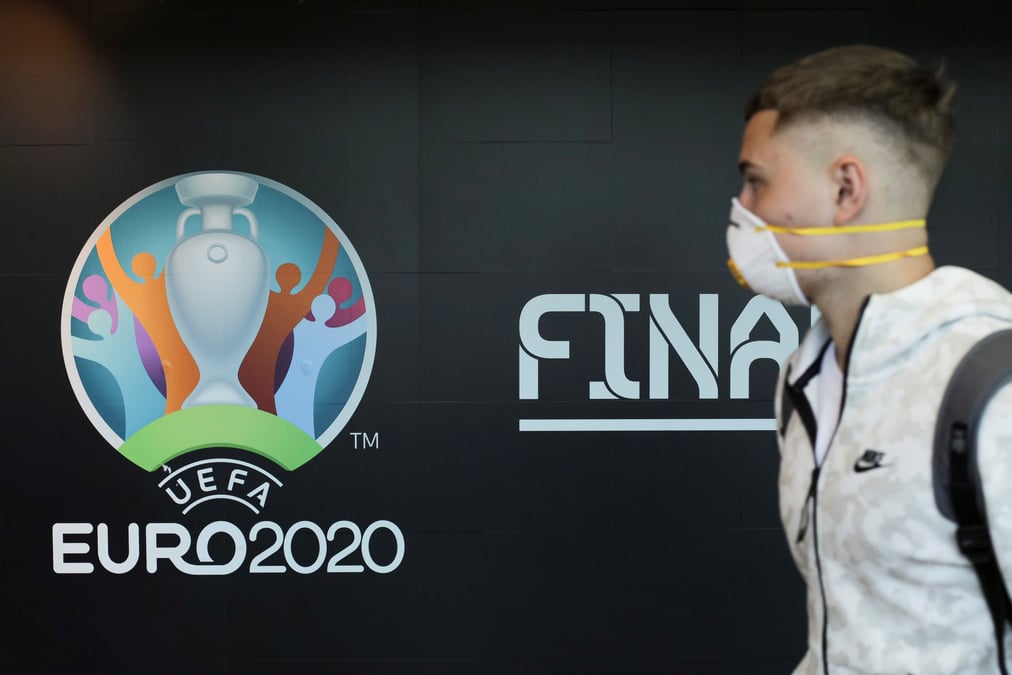 L'euro de football repousse d'un an, annonce l'uefa