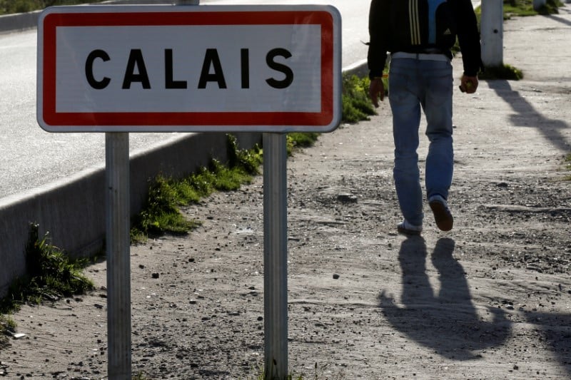 A calais, hollande confirme le demantelement de la jungle