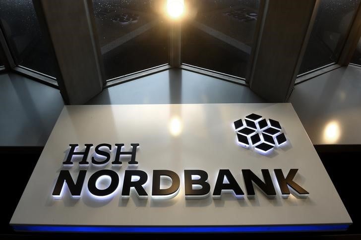 J.c. flowers et cerberus en negociations pour le rachat de hsh nordbank