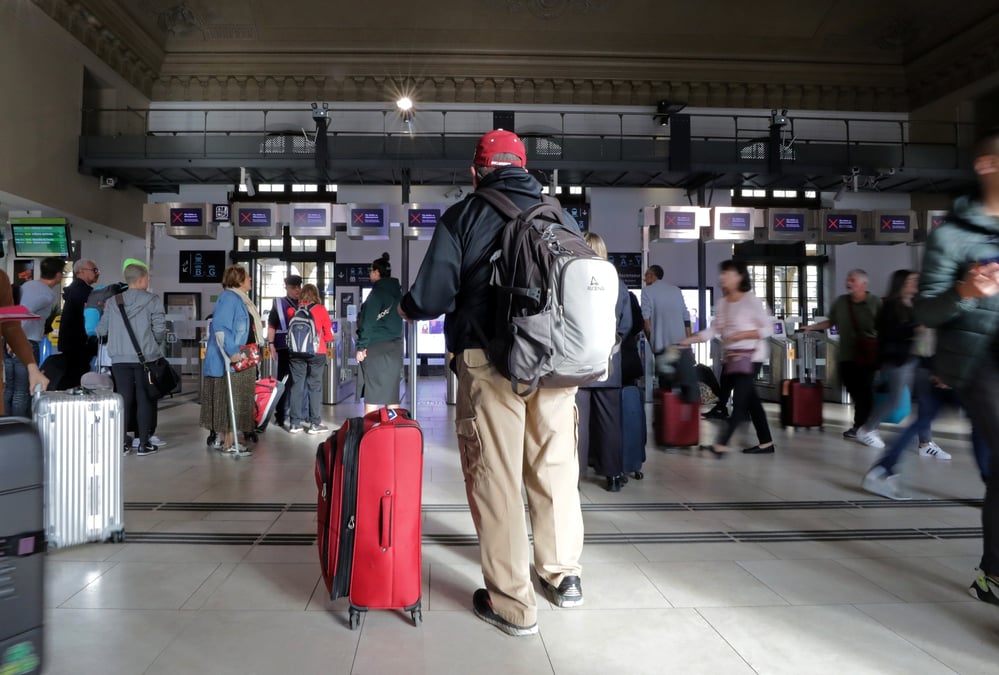 Troisieme jour de perturbations a la sncf