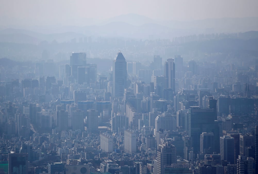 Une partie du personnel du new york times quittera hong kong pour seoul