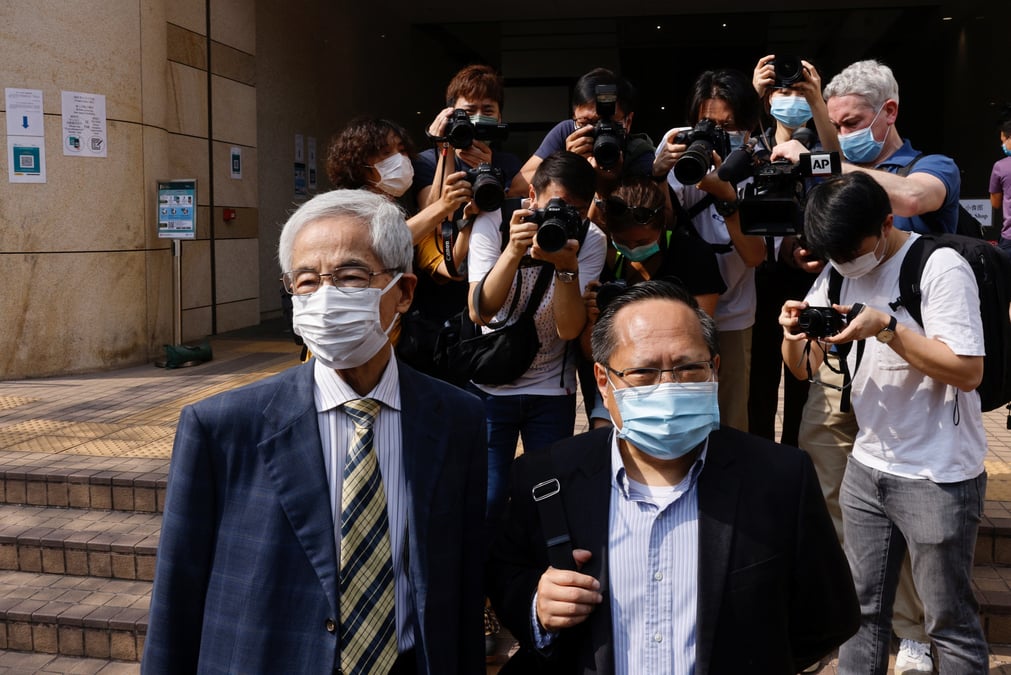 Hong kong: sept militants pro-democratie reconnus coupables de rassemblement non-autorise