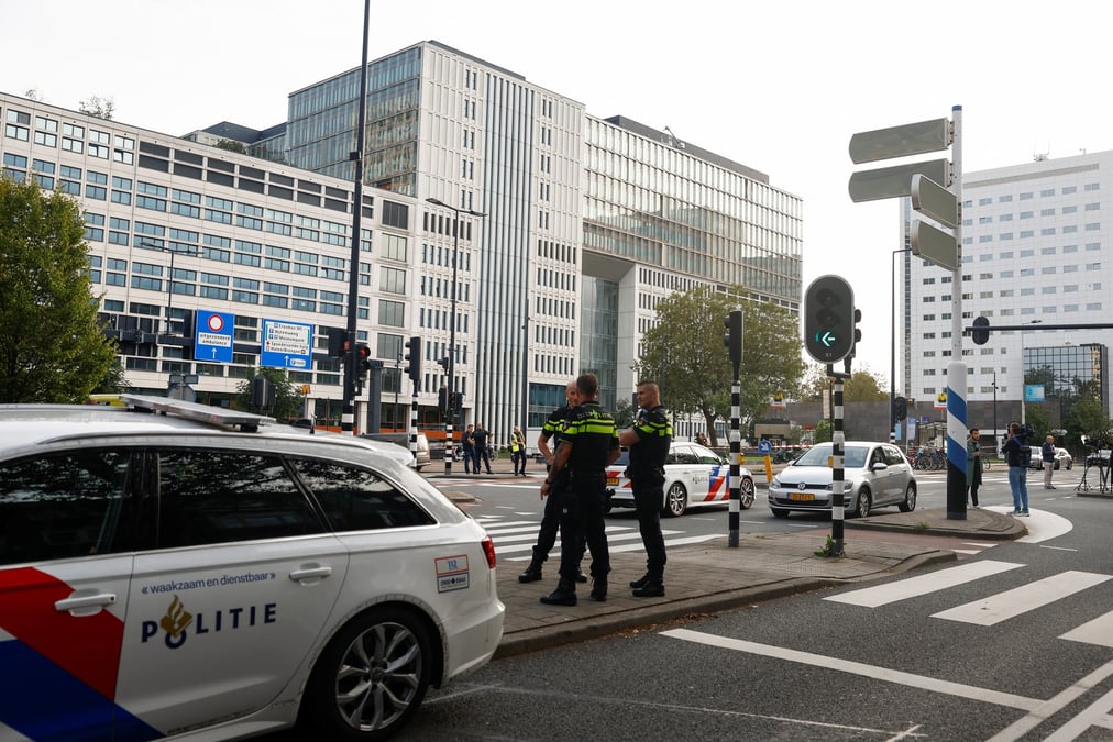 Zone securisee apres une fusillade a rotterdam