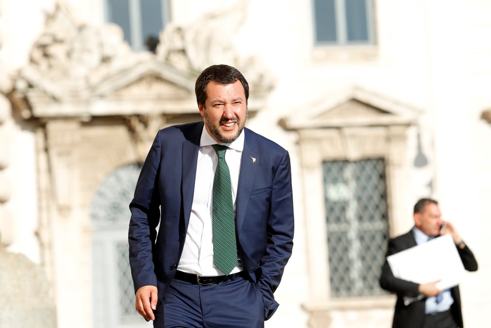 L'italie ne sera plus le camp de refugies de l'ue, dit salvini