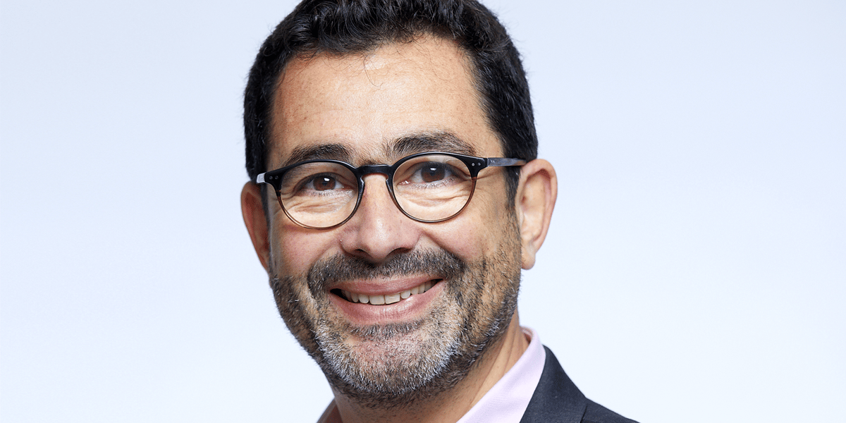 « J'ai découvert qu'associer une tâche cognitive à une tâche motrice permet de décupler les effets de celle-ci », explique le professeur Kemoun (en photo).