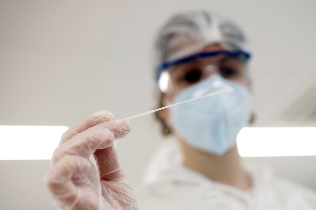 Coronavirus: la france franchit le seuil des 60.000 morts