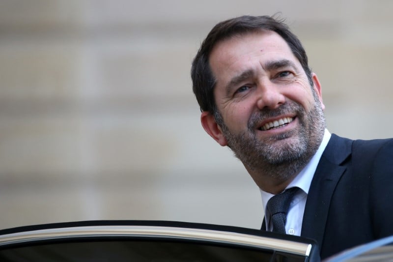 Castaner n'exclut pas des alliances avec lr aux municipales