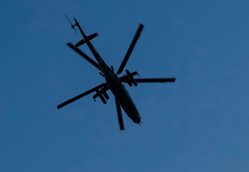 Ukraine, armée, hélicoptère de l'armée ukrainienne abattu, 14 morts