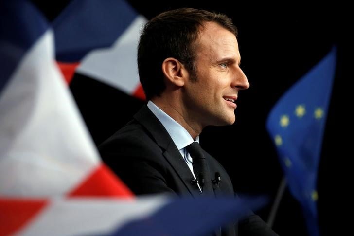 Macron toujours en tete dans un sondage odoxa