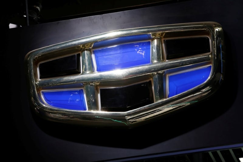 L'investissement de li (geely) dans daimler devoile trop tard selon bafin