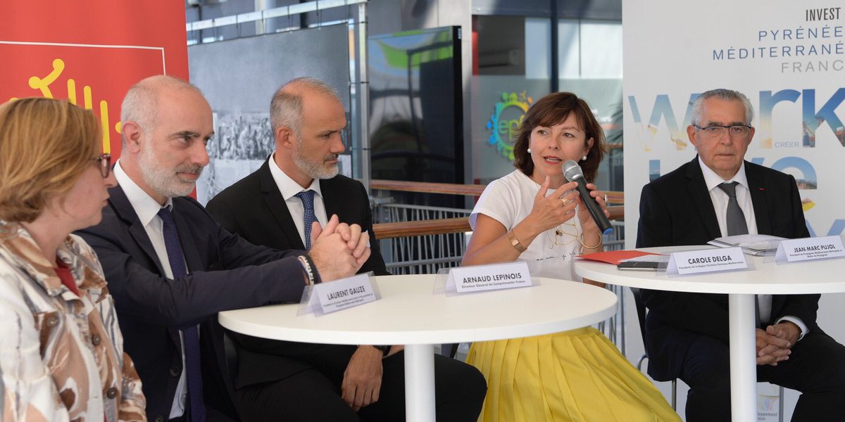 A. Lépinois (DG de Computacenter France), entouré de C. Delga (présidente de Région), L. Gauze (PMI), J.-M. Pujol (maire de Perpignan) et H. Malherbe (présidente du Département des P.-O.)