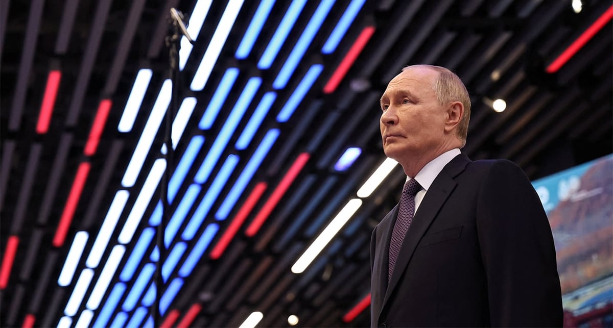 Vladimir Poutine réaffirme ses exigences de garanties de sécurité avant tout cessez-le-feu en Ukraine.