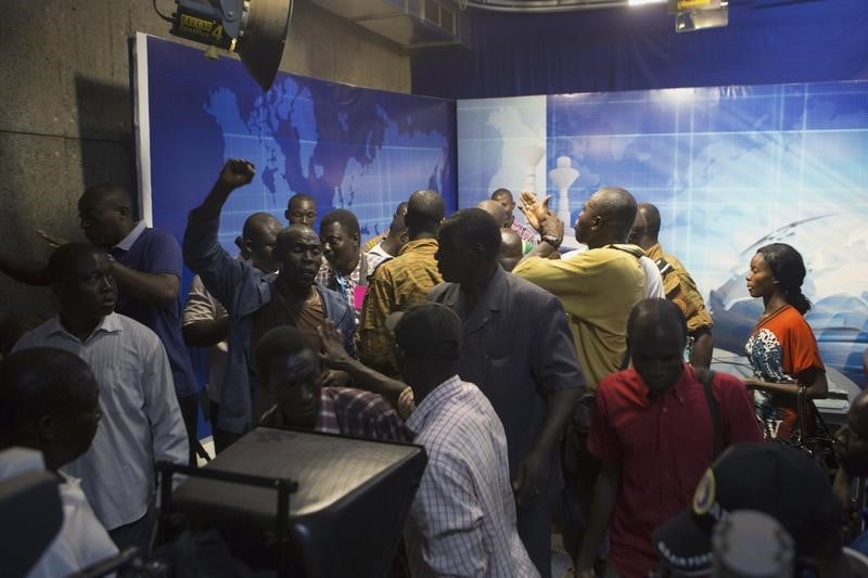Des tirs signalés au siège de la TV publique à Ouagadougou