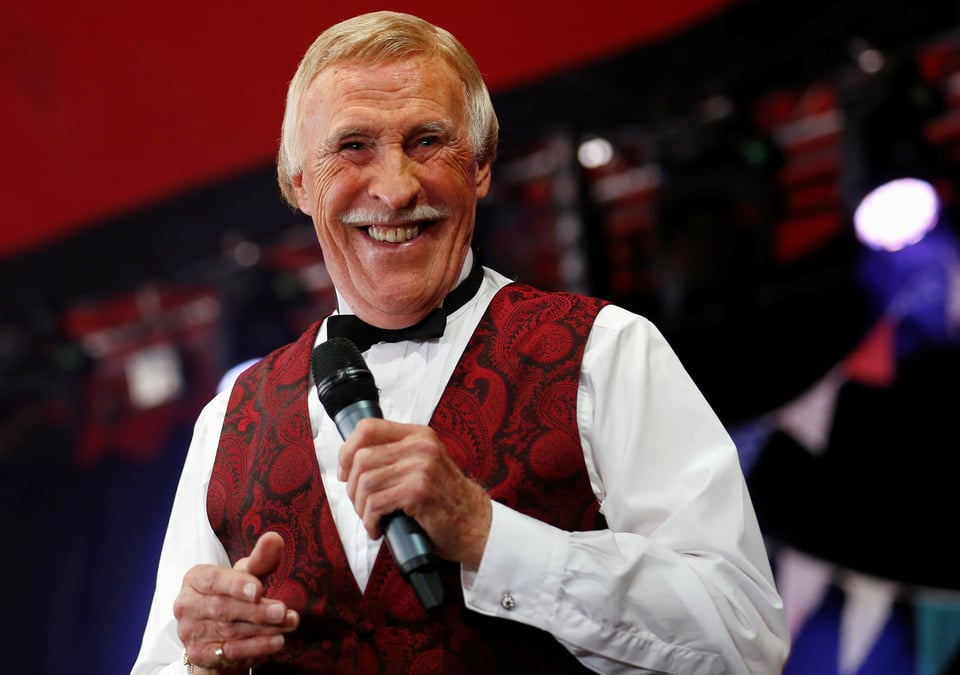 Bruce forsyth est mort