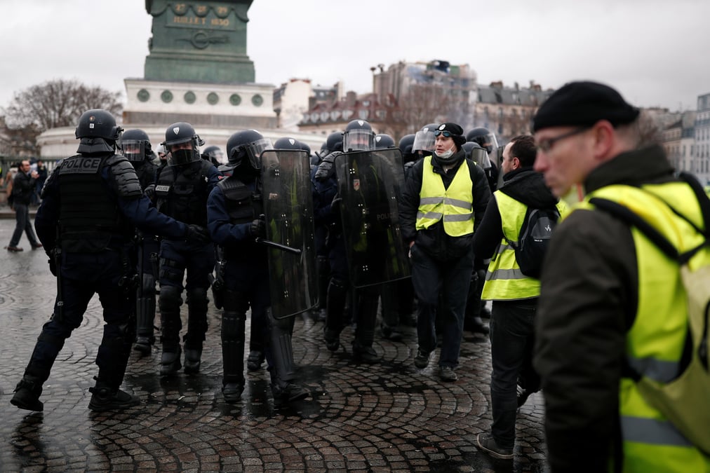 Le "gilet jaune" blesse a l'oeil a porte plainte, dit bfmtv