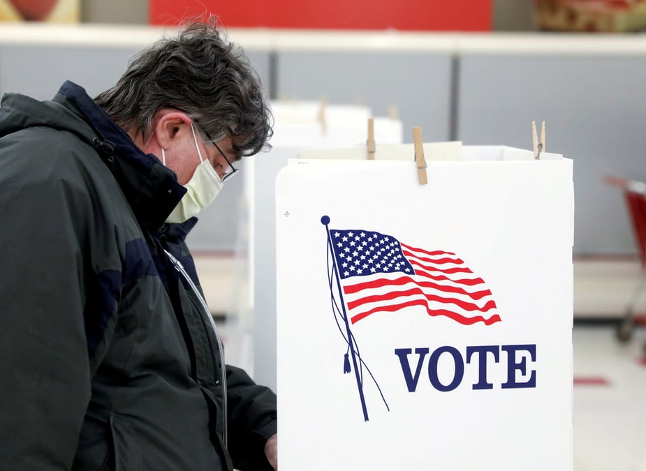 Le coronavirus bouleverse la campagne electorale aux etats-unis