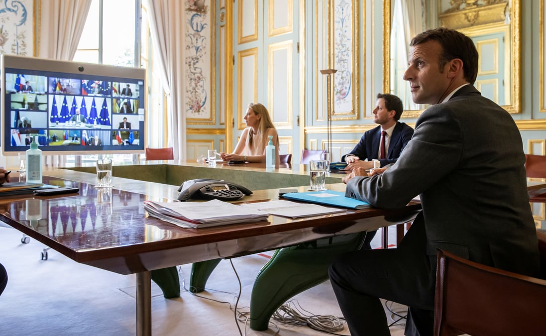 Coronavirus: macron pour des transferts de fonds vers les regions et les secteurs les plus touches