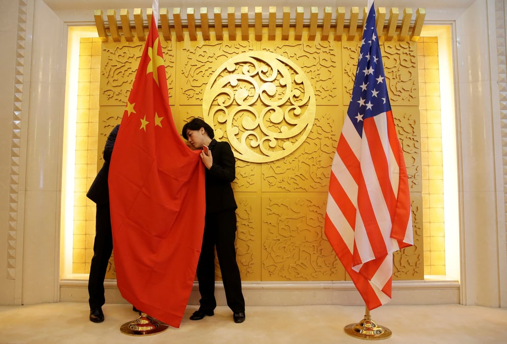 Washington et pekin figent leurs positions lors de discussions en chine