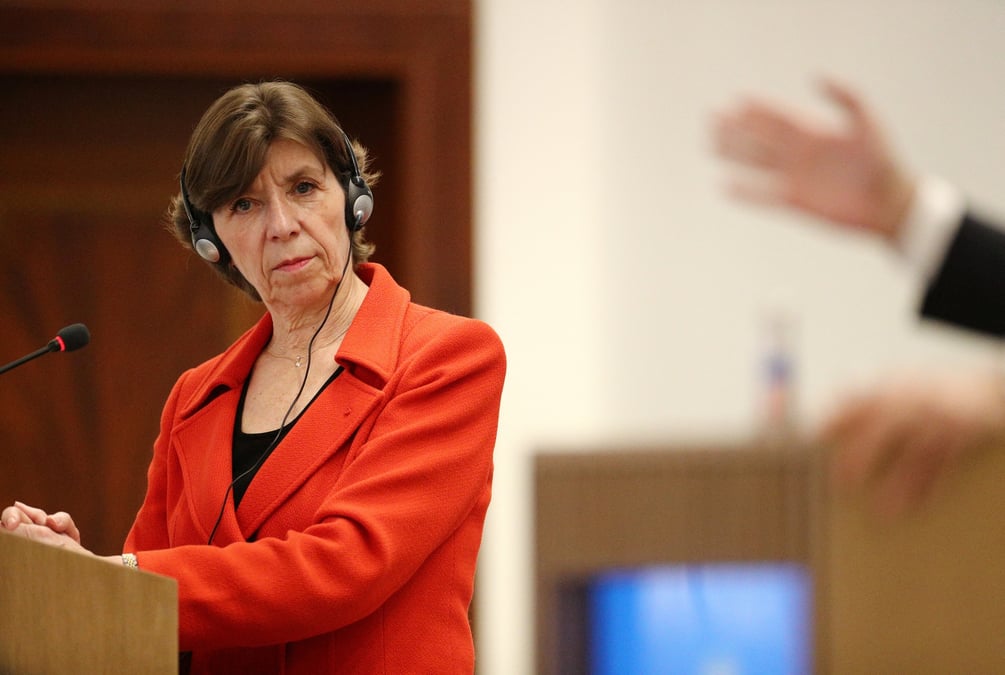 La ministre francaise des affaires etrangeres, catherine colonna, en visite a bakou