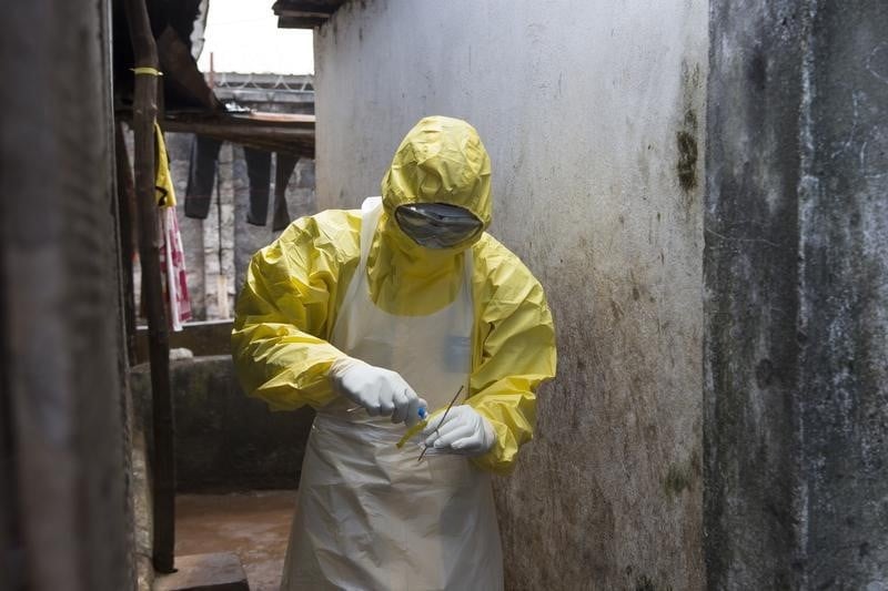 Le virus Ebola a tué près de 5.700 personnes