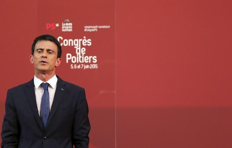 La voie des reformes s'annonce etroite pour manuel valls