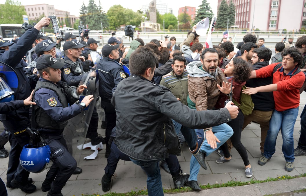 Le president turc defend la laicite en turquie
